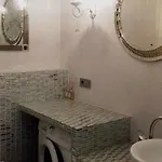 на пляже отрада, французский бульвар просторный 2 комн Luxury , центр жк париж