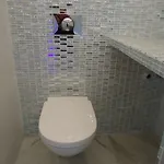 на пляже отрада, французский бульвар просторный 2 комн Luxury , центр жк париж Odesa
