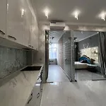 на пляже отрада, французский бульвар просторный 2 комн Luxury , центр жк париж *