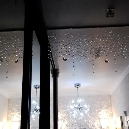 Apartment на пляже отрада, французский бульвар просторный 2 комн Luxury , центр жк париж