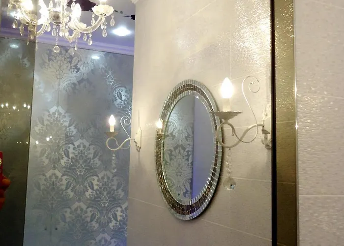 на пляже отрада, французский бульвар просторный 2 комн Luxury , центр жк париж Apartamento Odesa