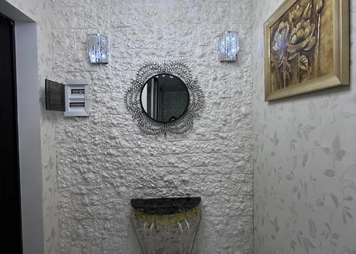 на пляже отрада, французский бульвар просторный 2 комн Luxury , центр жк париж Odesa