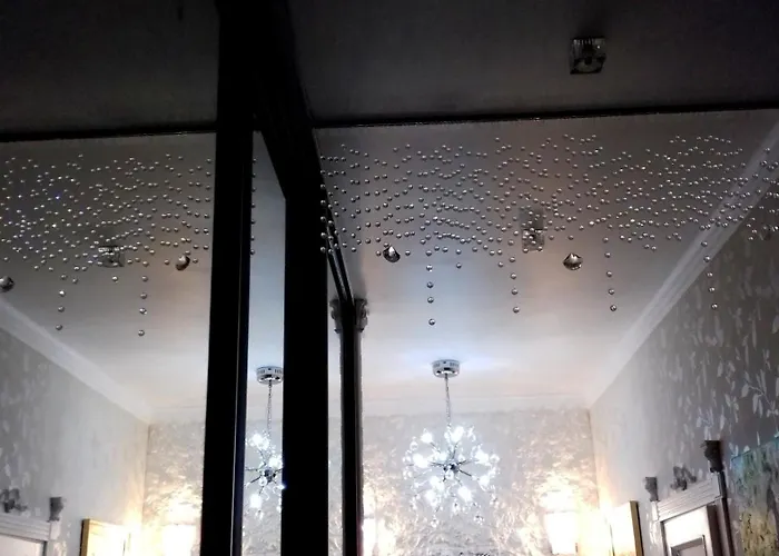 Appartement на пляже отрада, французский бульвар просторный 2 комн Luxury , центр жк париж