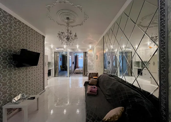 Appartement на пляже отрада, французский бульвар просторный 2 комн Luxury , центр жк париж Odessa