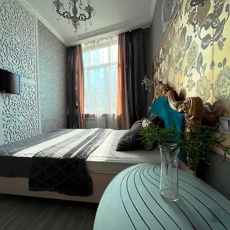 на пляже отрада, французский бульвар просторный 2 комн Luxury , центр жк париж Апартаменты Одесса